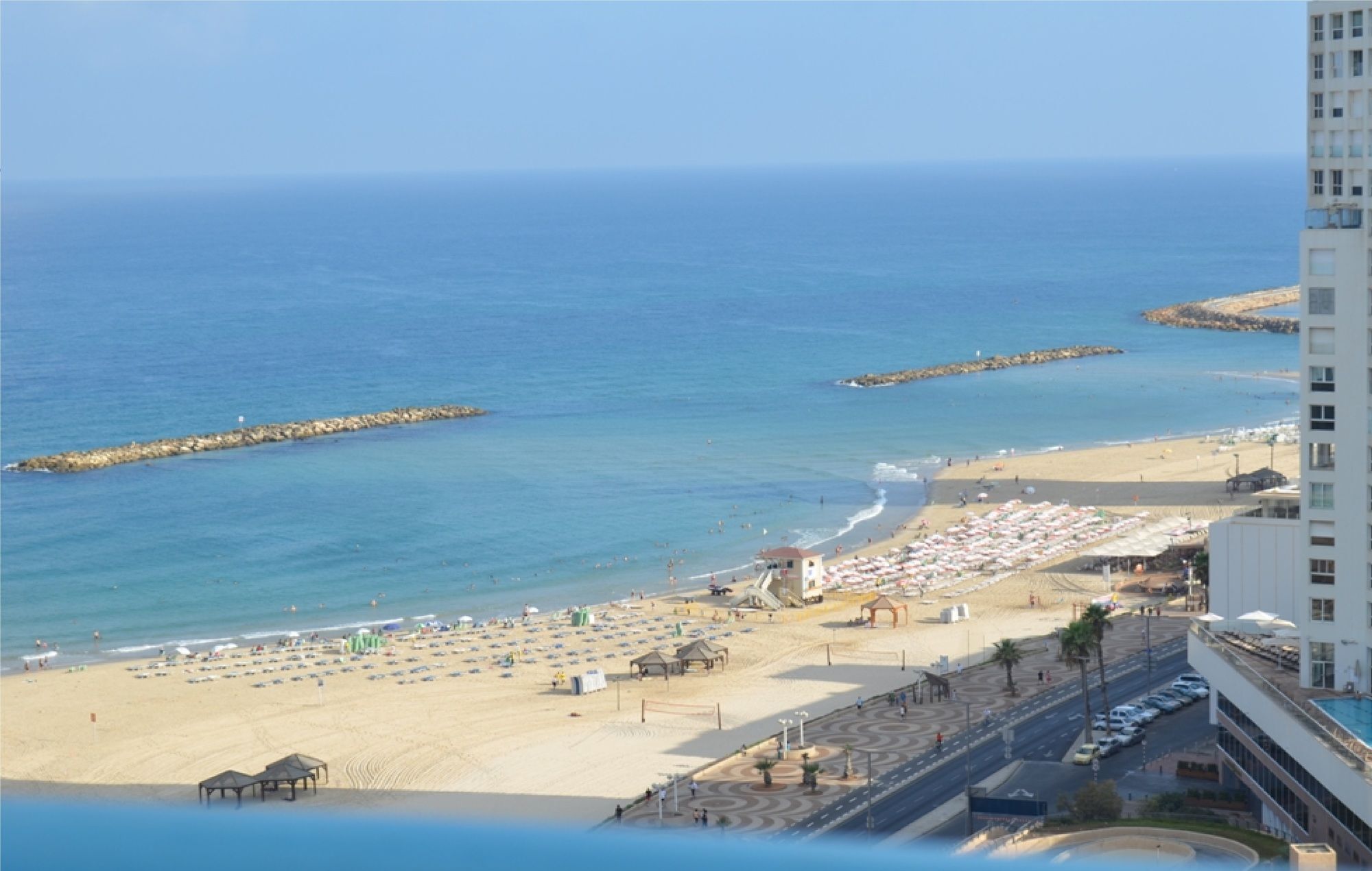 Excellent Beachfront Apt W/ Pool Access By Sea N' Rent Tel Aviv Esterno foto