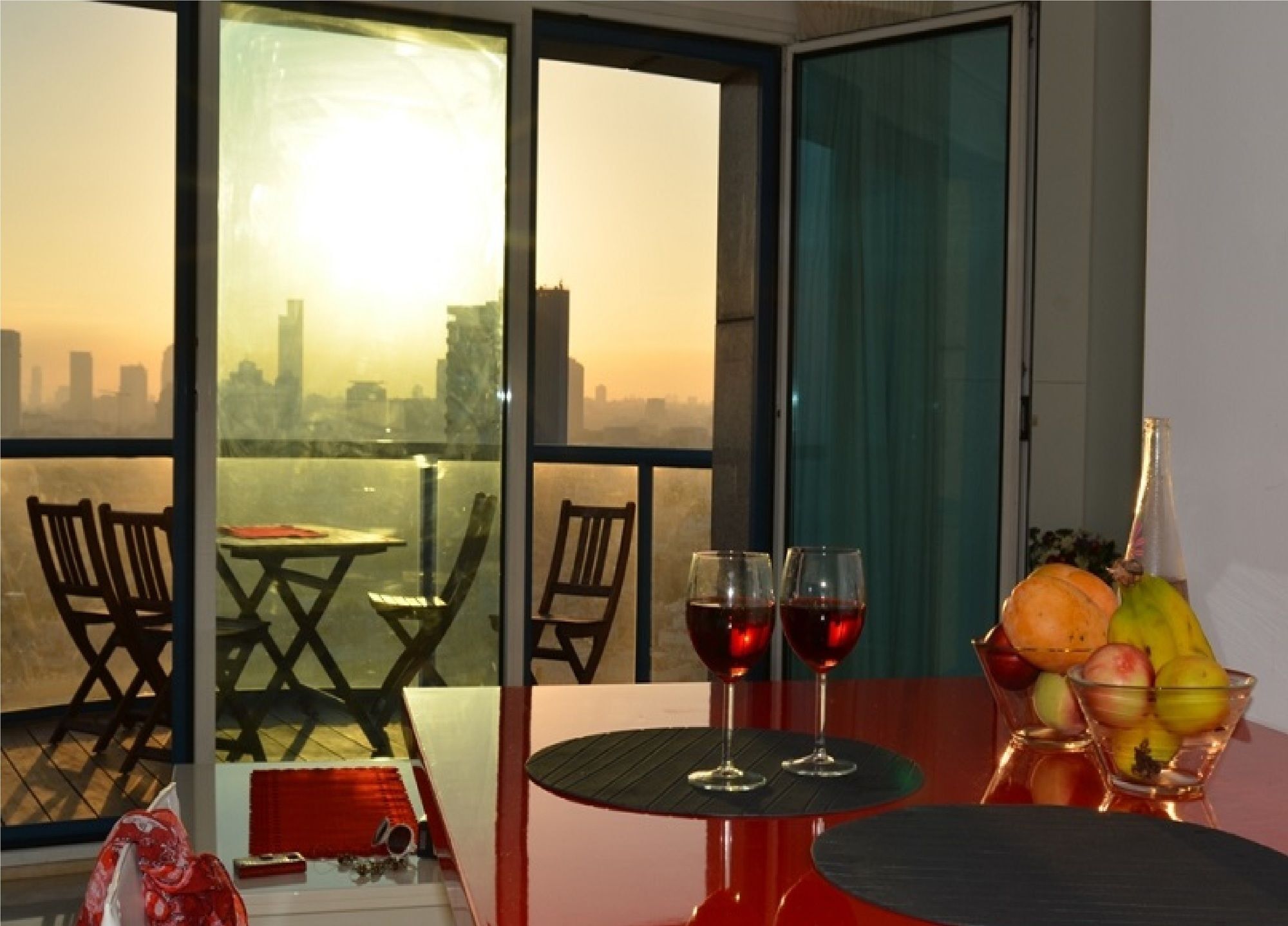 Excellent Beachfront Apt W/ Pool Access By Sea N' Rent Tel Aviv Esterno foto