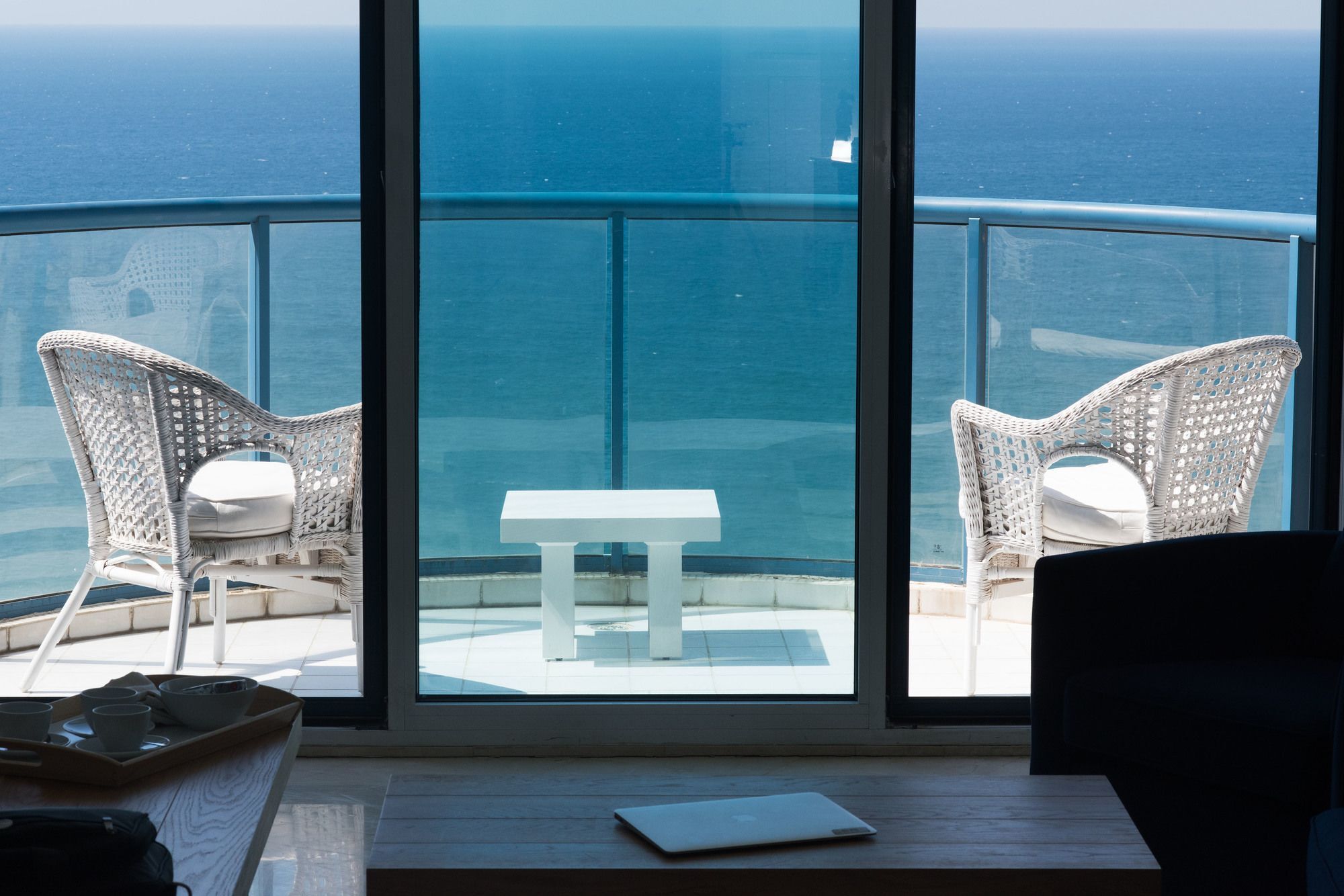 Excellent Beachfront Apt W/ Pool Access By Sea N' Rent Tel Aviv Esterno foto