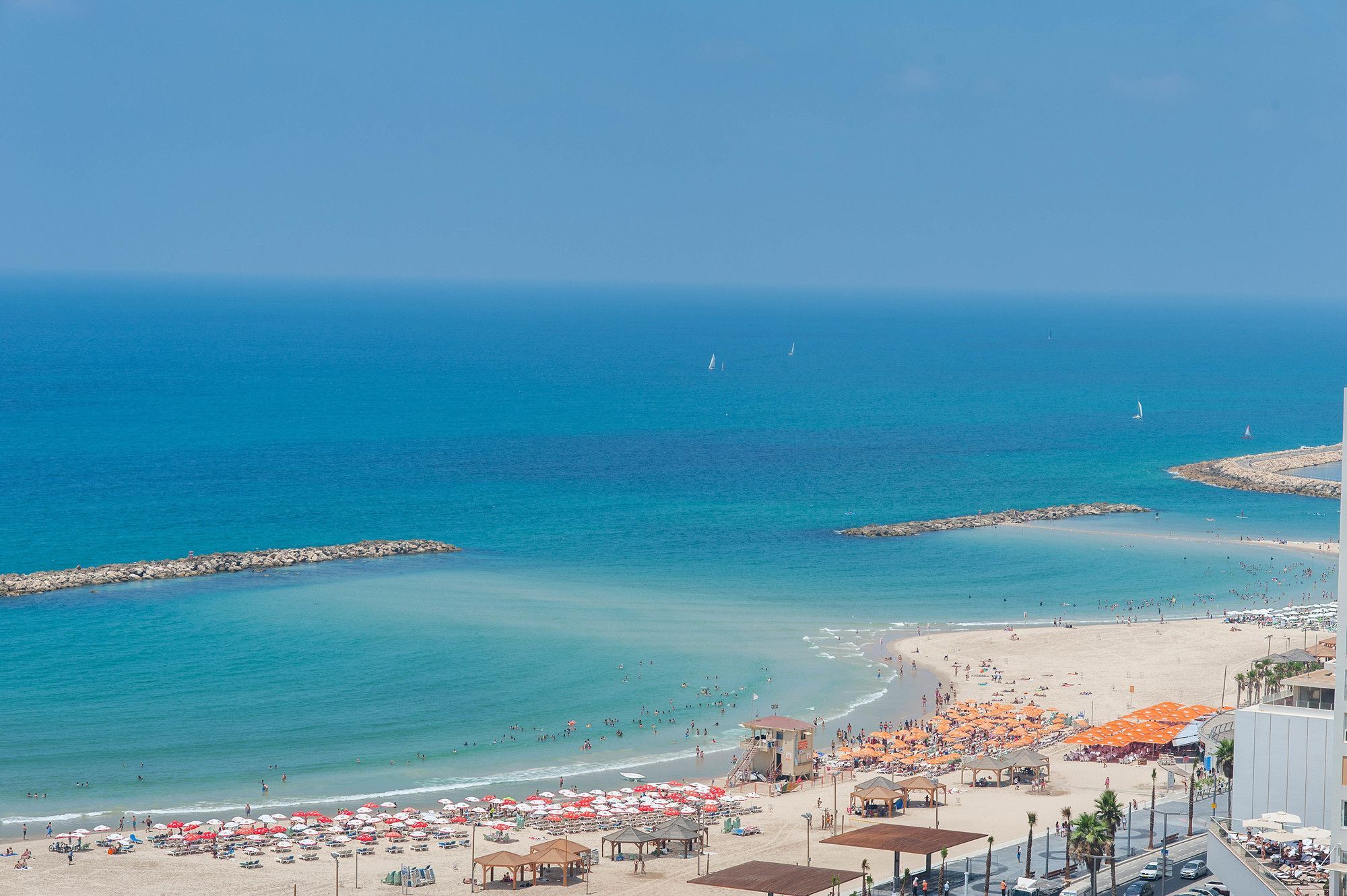 Excellent Beachfront Apt W/ Pool Access By Sea N' Rent Tel Aviv Esterno foto