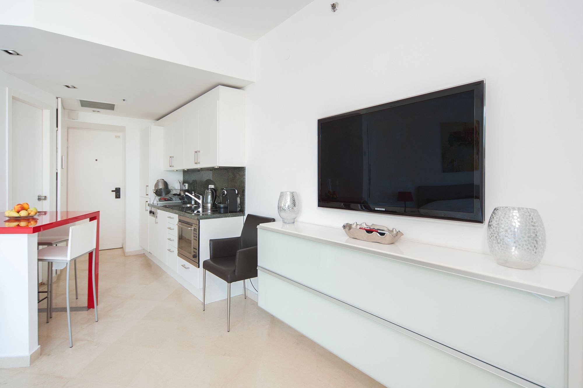 Excellent Beachfront Apt W/ Pool Access By Sea N' Rent Tel Aviv Esterno foto