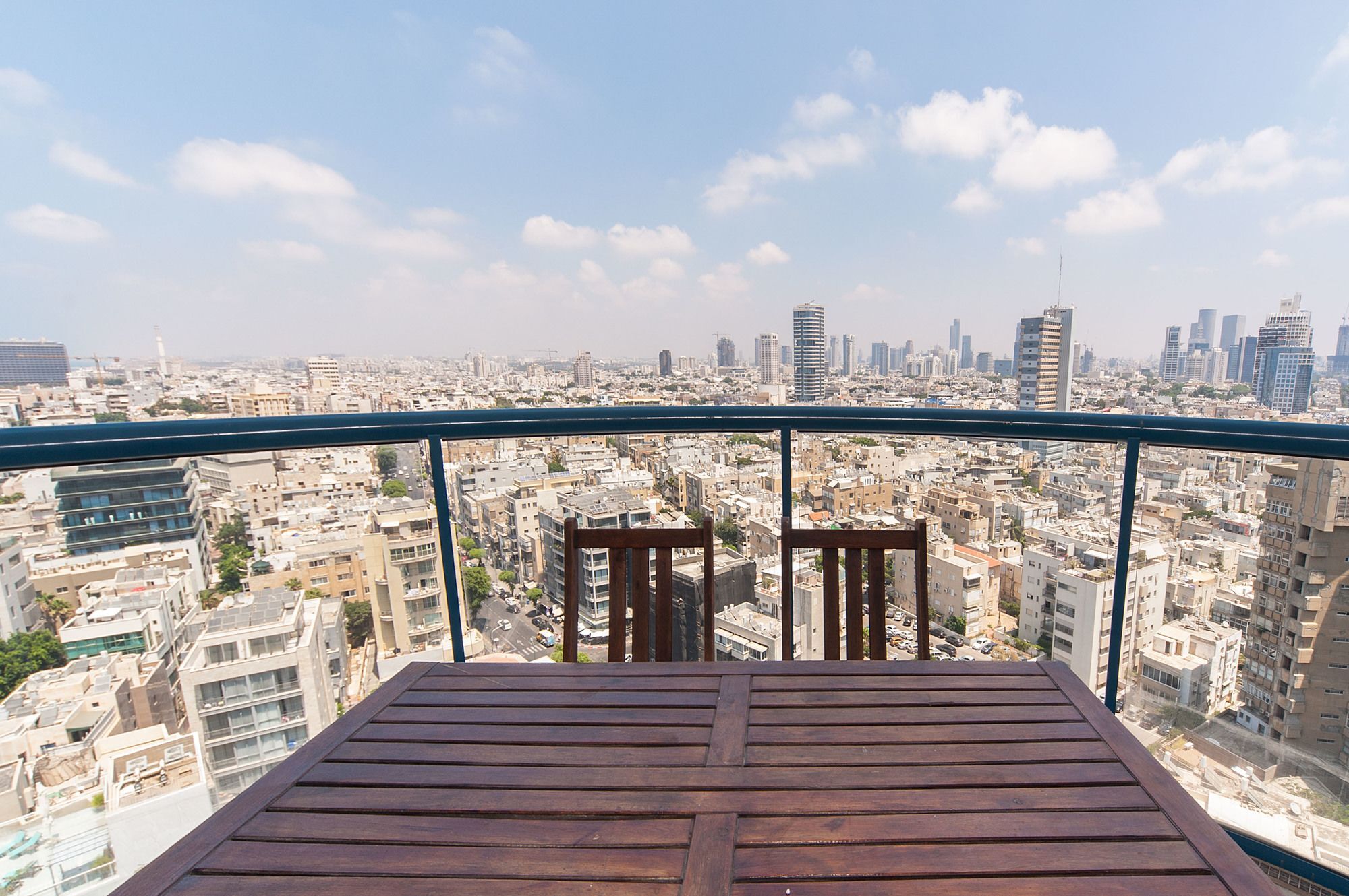 Excellent Beachfront Apt W/ Pool Access By Sea N' Rent Tel Aviv Esterno foto