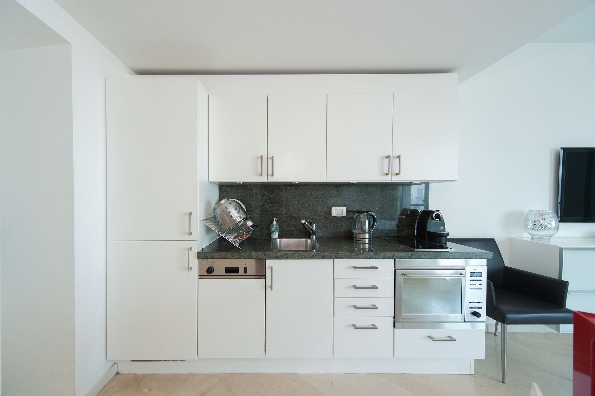 Excellent Beachfront Apt W/ Pool Access By Sea N' Rent Tel Aviv Esterno foto